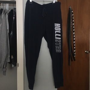 navy hollister joggers